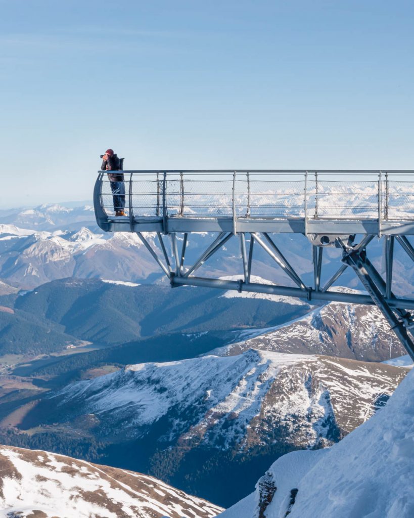 ponton dans le ciel au pic du midi